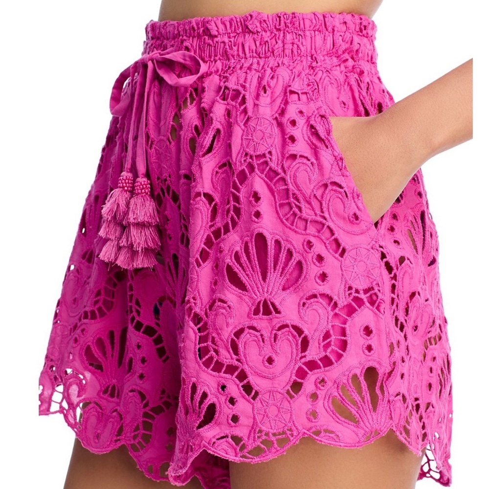 🍃FARM Rio lace cover up shorts